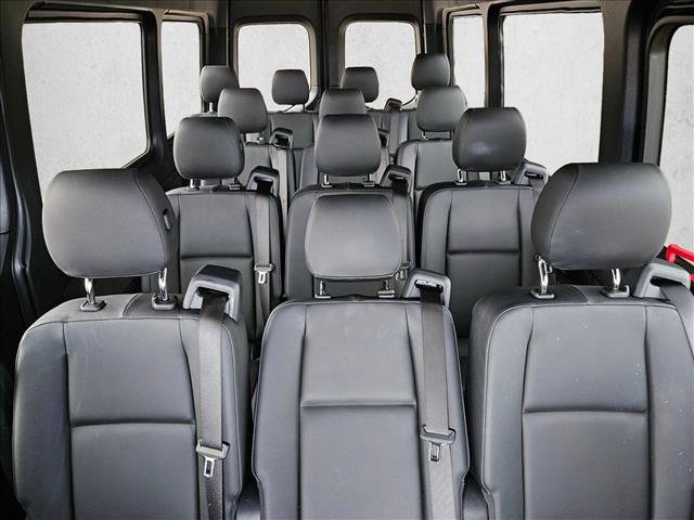 Used 2024 Mercedes-Benz Sprinter 2500 image 15