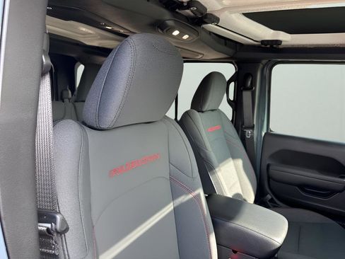 New 2026 Jeep Wrangler Unlimited Rubicon image 15
