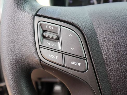 Used 2017 Hyundai Santa Fe Sport FWD image 12