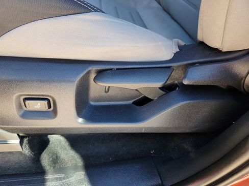 Used 2025 Toyota Tacoma TRD Sport image 13