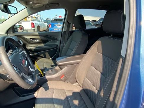 Used 2024 GMC Terrain SLE AWD/4WD image 15