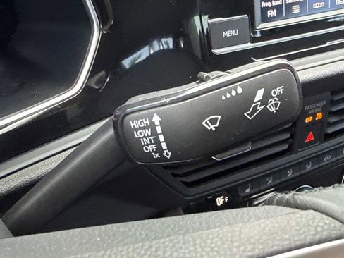 Used 2022 Volkswagen Jetta SE FWD image 21