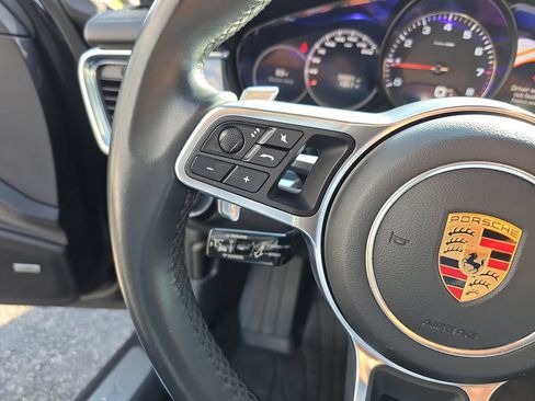 Used 2017 Porsche Panamera 4S image 24
