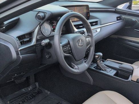 Used 2021 Lexus ES 300h w/ Premium Package FWD image 10