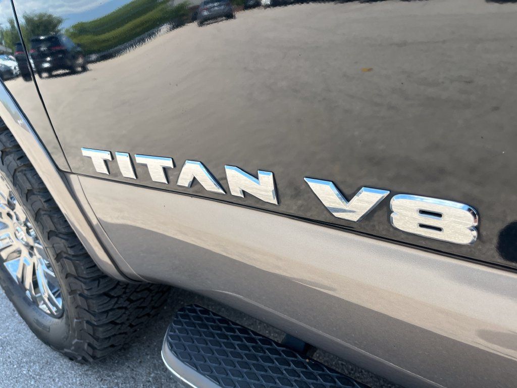 Used 2019 Nissan Titan Platinum Reserve AWD/4WD image 32
