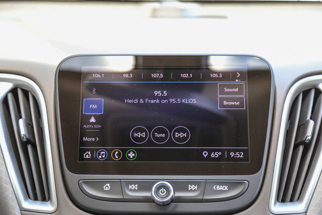 Used 2022 Chevrolet Malibu LS FWD image 16