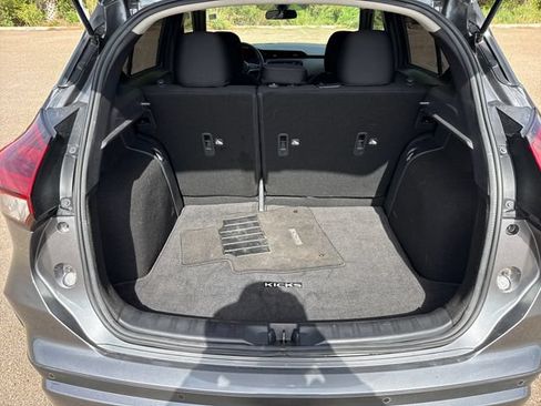 Used 2024 Nissan Kicks SR FWD image 15