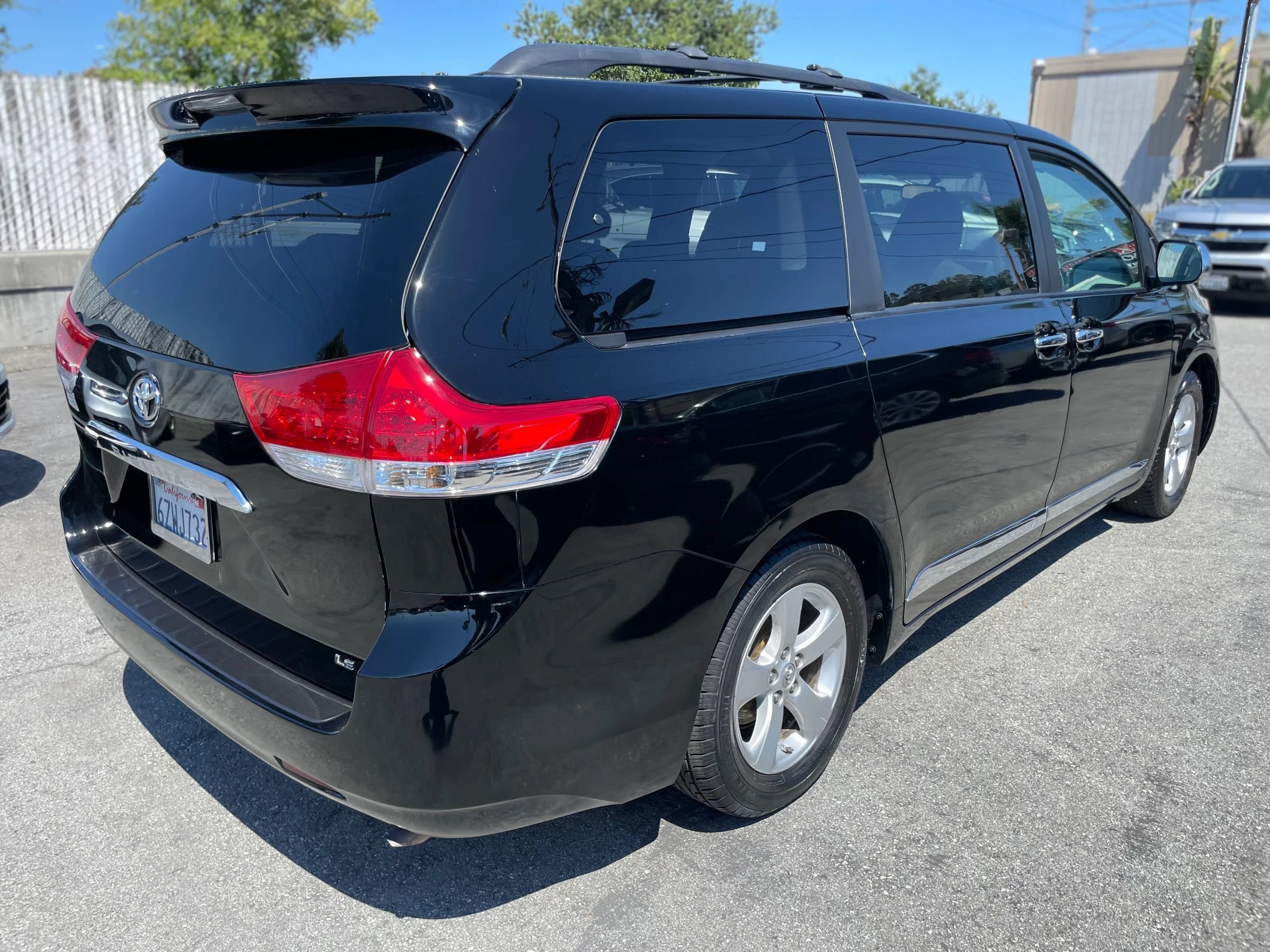 Used 2013 Toyota Sienna LE FWD image 7