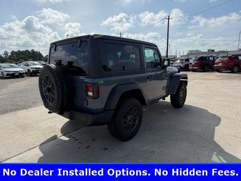 Used 2024 Jeep Wrangler Sport AWD/4WD image 3