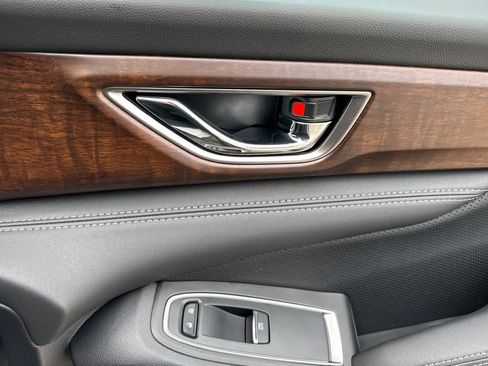 New 2025 Subaru Ascent Touring w/ Popular Package #2 image 18