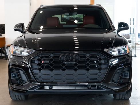 Used 2023 Audi SQ5 Premium Plus w/ Premium Plus Package AWD/4WD image 2