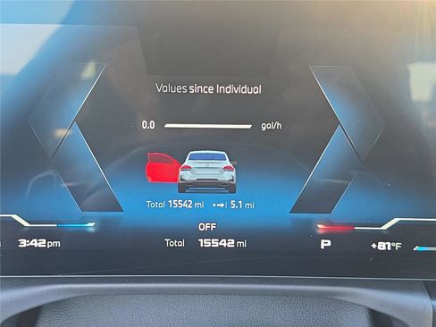 Used 2025 BMW M240i Coupe image 22