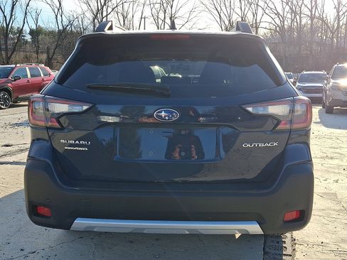Certified 2025 Subaru Outback Limited image 6