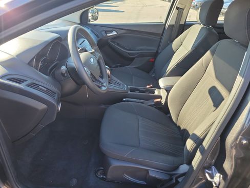 Used 2016 Ford Focus SE image 21