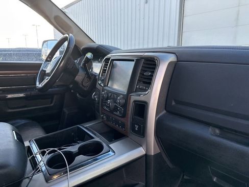 Used 2015 RAM 2500 Laramie image 39