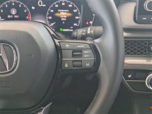 New 2025 Acura Integra image 16