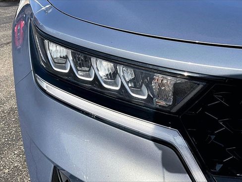 Used 2021 Kia Sorento S image 30