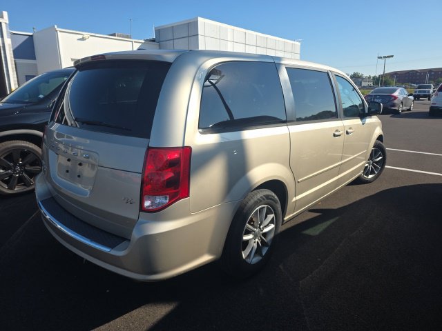 Used 2014 Dodge Grand Caravan R/T FWD image 4
