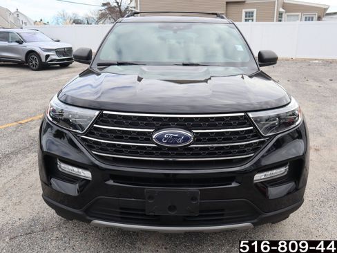 Used 2020 Ford Explorer XLT w/ Equipment Group 202A image 2