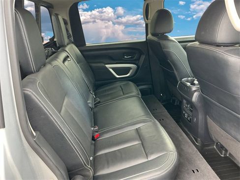 Used 2019 Nissan Titan PRO-4X w/ Pro-4x Convenience Package image 29