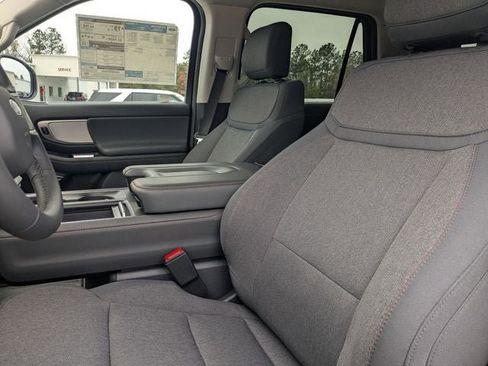 New 2025 Ford Expedition Active RWD image 12