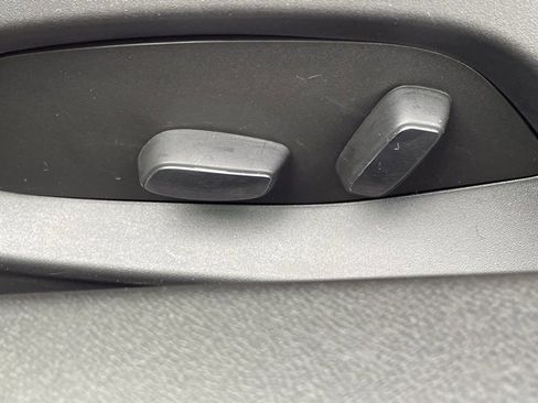 Certified 2025 Chevrolet Corvette Stingray Coupe w/ 1LT image 24