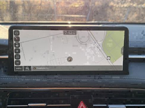 Used 2026 Genesis G70 2.5T image 24