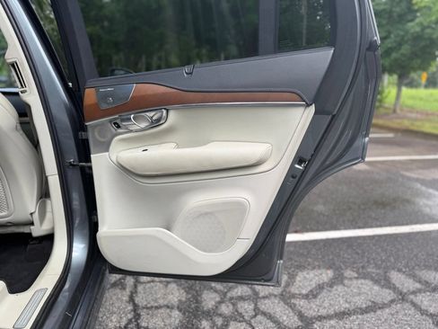 Used 2017 Volvo XC90 T6 Inscription w/ Vision Package AWD/4WD image 17