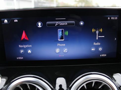 New 2025 Mercedes-Benz GLB 250 4MATIC image 26