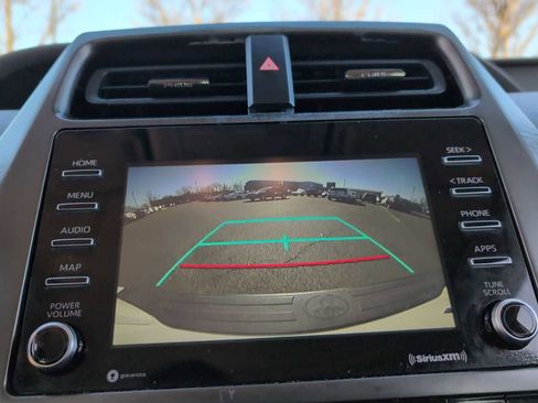 Used 2021 Toyota Prius L Eco image 29