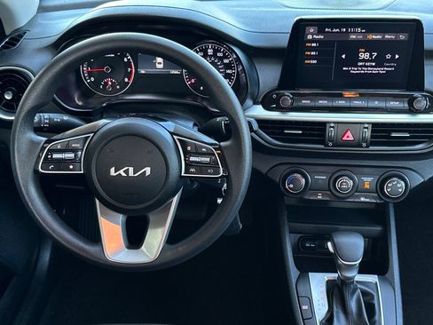 Used 2024 Kia Forte LXS w/ LXS Technology Package FWD image 14