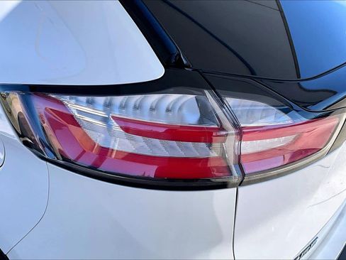 Used 2020 Ford Edge SEL w/ Convenience Package image 29