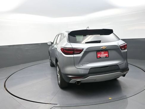 Used 2025 Chevrolet Blazer LT image 66