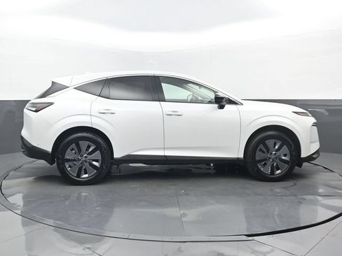 Used 2025 Nissan Murano SL AWD/4WD image 2