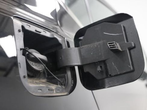 Used 2025 Nissan Sentra SV FWD image 13