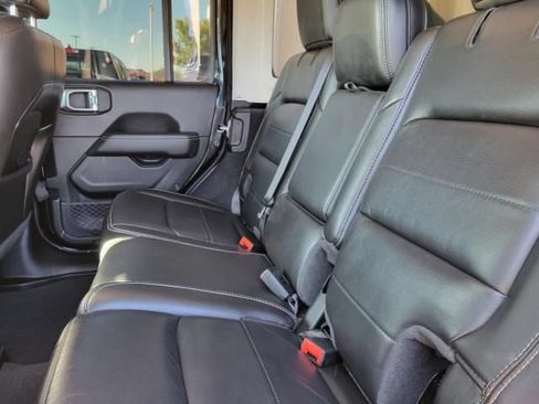 Used 2020 Jeep Wrangler Unlimited Sahara w/ Dual Top Group AWD/4WD image 10