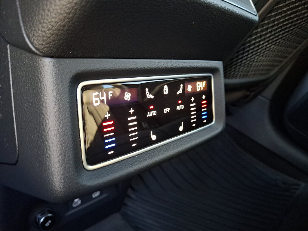 Certified 2023 Audi e-tron Premium Plus AWD/4WD image 11