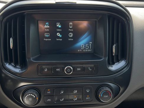 Used 2017 Chevrolet Colorado W/T w/ WT Convenience Package RWD image 19
