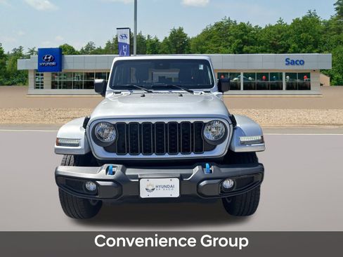 Used 2024 Jeep Wrangler Unlimited w/ Convenience Group image 3