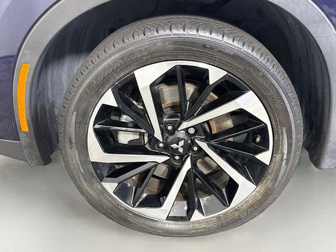 Used 2022 Mitsubishi Outlander SEL Black Edition image 38