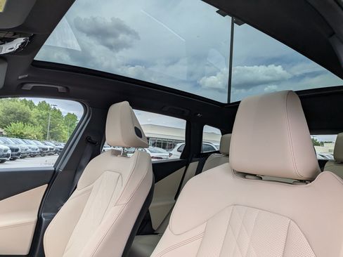 New 2026 BMW X3 xDrive30i w/ Premium Package AWD/4WD image 16