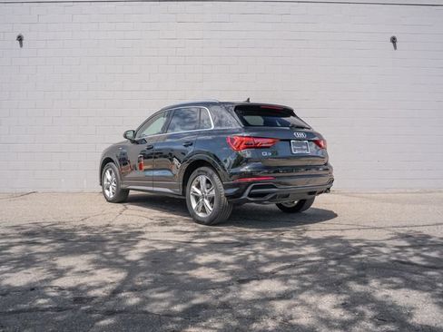 Used 2024 Audi Q3 2.0T Premium Plus w/ Premium Plus Package AWD/4WD image 3