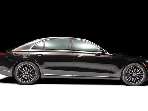 Used 2021 Mercedes-Benz S 580 4MATIC Sedan image 2