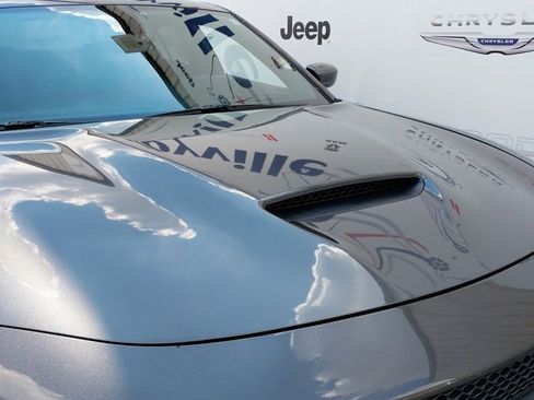 Certified 2022 Dodge Charger R/T image 4