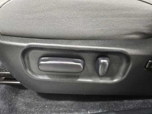 Certified 2023 Toyota Tacoma SR5 AWD/4WD image 17