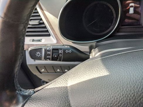 Used 2017 Hyundai Santa Fe Limited image 29