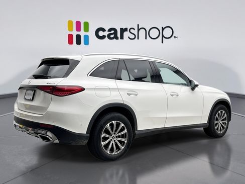 Used 2024 Mercedes-Benz GLC 300 4MATIC image 5