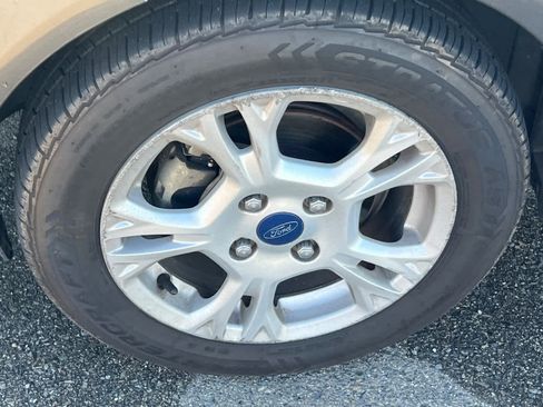 Used 2015 Ford Fiesta SE image 22