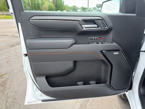 Used 2025 GMC Sierra 1500 AT4 AWD/4WD image 18