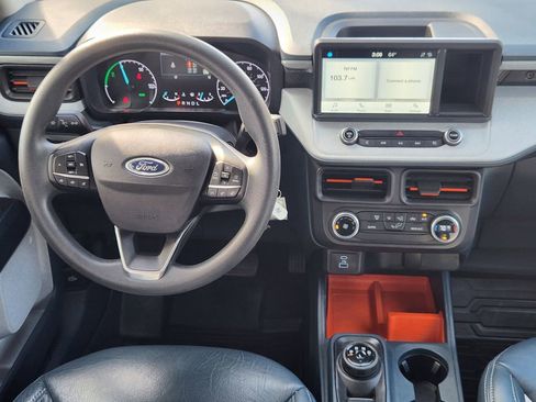 Used 2022 Ford Maverick XLT image 25